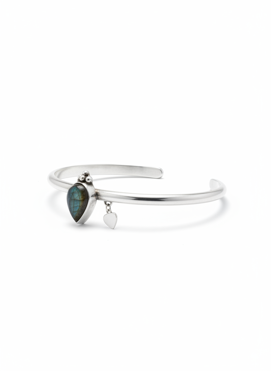 Side profile view showing open bangle design