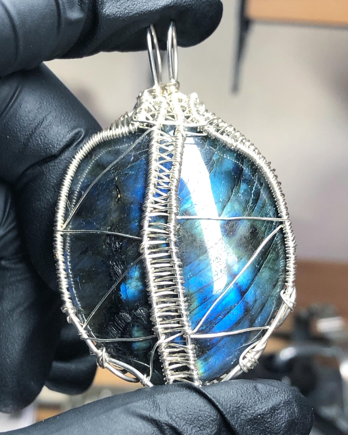 Labradorite Sterling Silver Pendant - Tektaineum Style - Premium