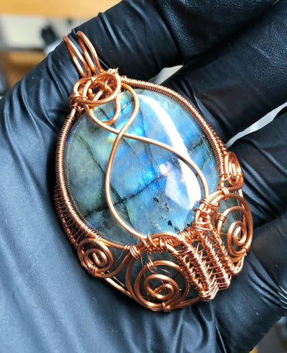 Labradorite Copper Pendant - Tektaineum Style - Premium