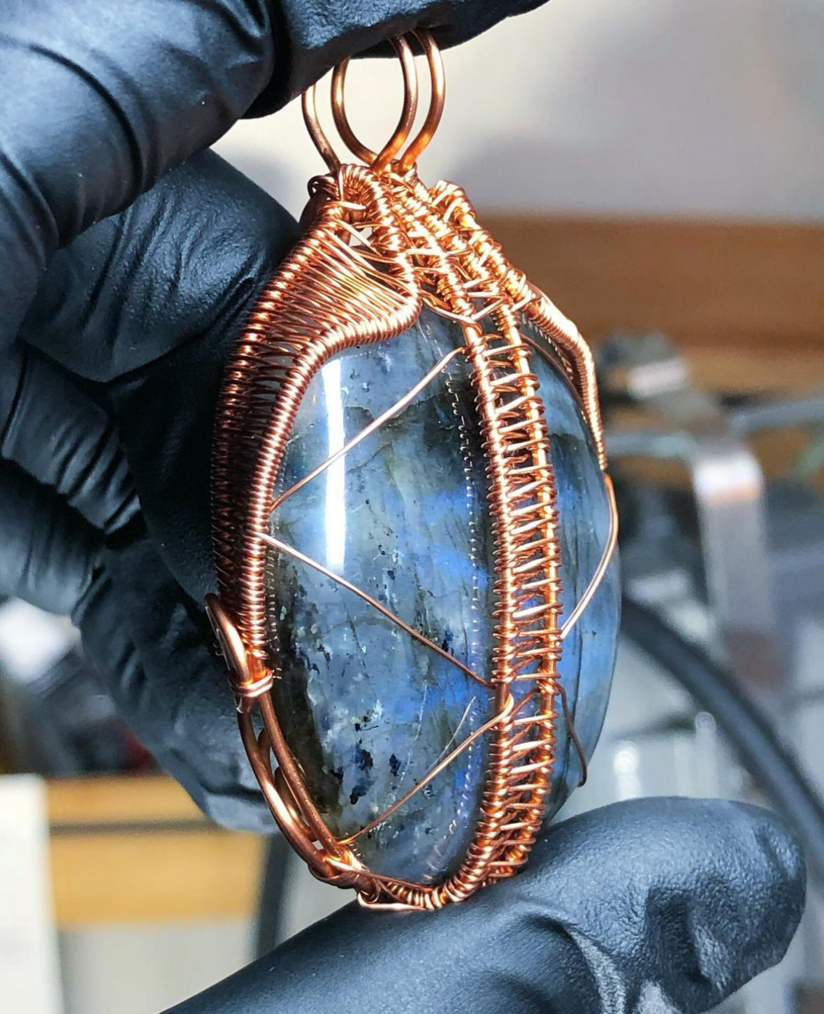 Labradorite Copper Pendant - Tektaineum Style - Premium