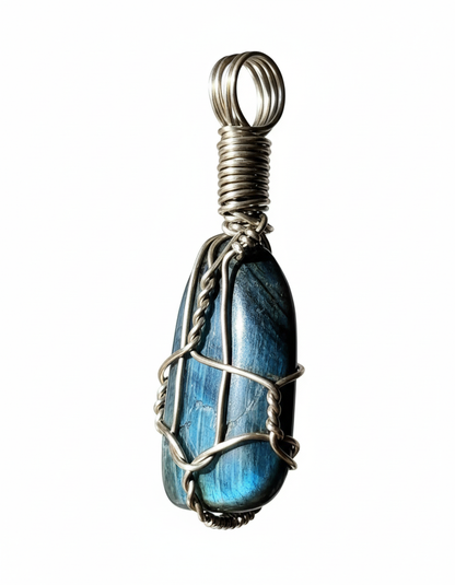 Dramatic side lighting blue labradorite