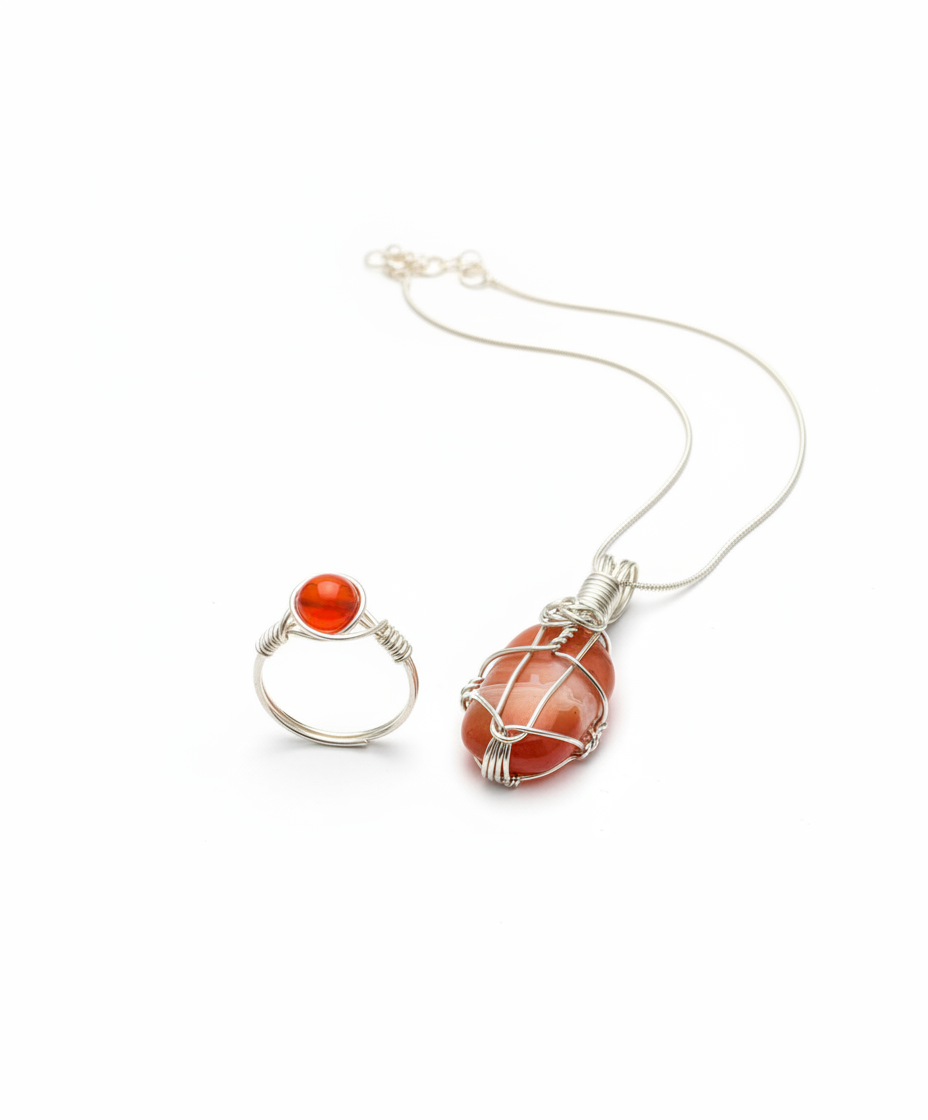 Minimalist presentation of carnelian coordinated set